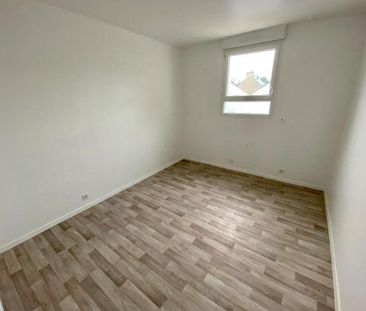Location Appartement 3 pièces 103m² CHERBOURG-EN-COTENTIN 50100 - Photo 5