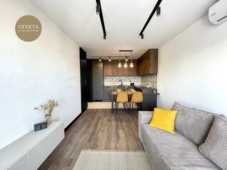 Nowoczesne trzypokojowe mieszkanie na wynajem - Zdjęcie 2