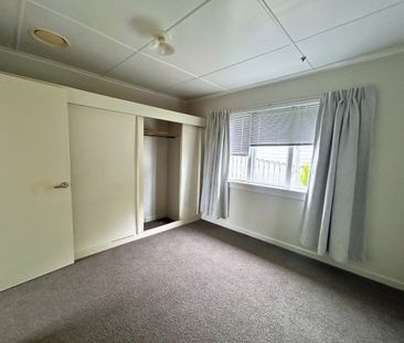 Tidy 3-Bed Home in Sought-After Stanmore Bay - Photo 4