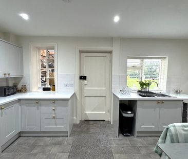 1 Newsham Farm Cottage, Habrough - Photo 5