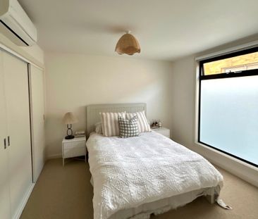 3/129 Lower Dandenong Road, Mentone VIC 3194 - Townhouse For Rent |... - Photo 4