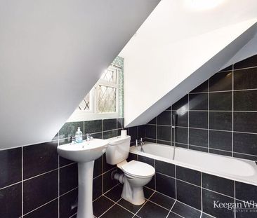 4 bedroom chalet to rent - Photo 4