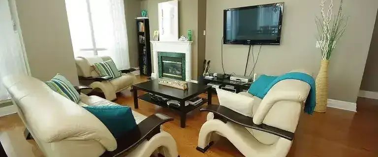 Amazing Top Quality City Gate Condo! | 3939 Duke of York Boulevard, Mississauga - Photo 1