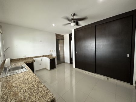 Casa de 3 habitaciones, en Fraccionamiento Altabrisa. - Photo 5