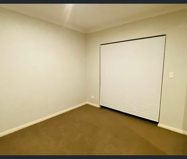 Modern 2×2 Unit - Ready to move in. - Photo 1