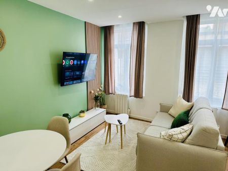 LOUE F2 meublé au cœur du centre ville - Photo 2