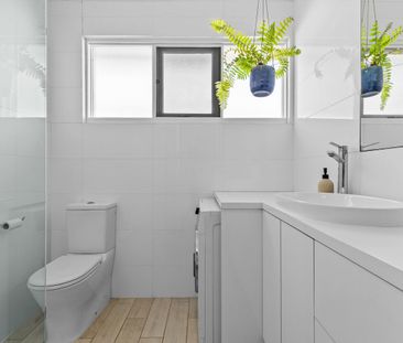 Fully Renovated, Private Unit For Garden Enthusiasts! - Photo 4