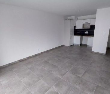 location Appartement T2 DE 43.76m² À CLUSES - Photo 6