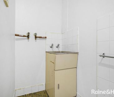 Rennovated and Ready to go - Photo 6