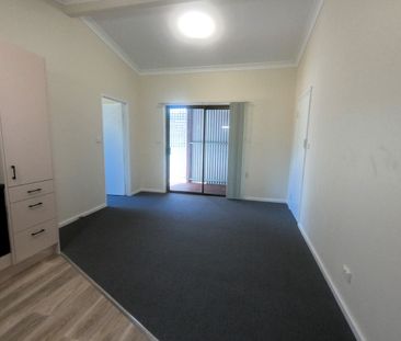 Ticks all boxes and at an affordable price! - Photo 6