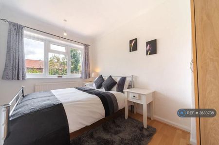 3 bedroom terraced house to rent - Photo 5