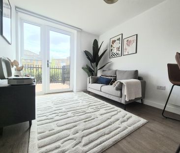 Cow Green, Halifax - Photo 1