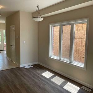 For Lease - 9255 White Oak Avenue, Niagara Falls, Ontario - Photo 2