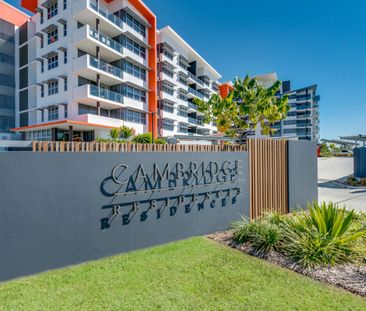 Spacious Unfurnished 1 bedroom 1 bathroom apartment - Photo 2