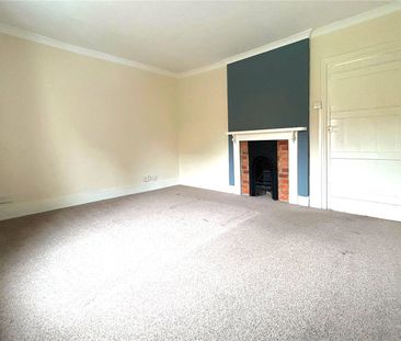 Newnham Road, Hook, Hampshire, RG27 - Photo 5