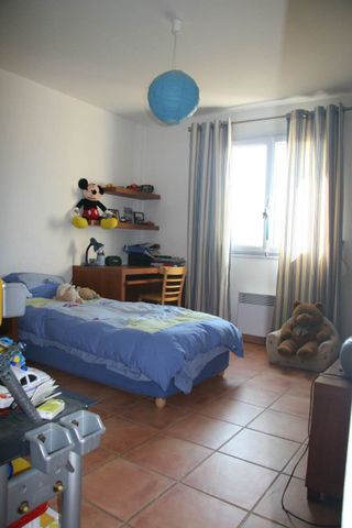 Location Maison 5 pièces 113m² MARSEILLE 11ème - Photo 3