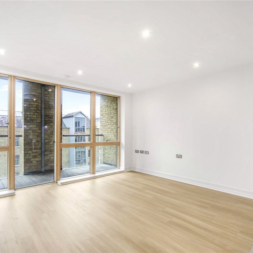 Hertford Road, London, N1 5QT - Photo 1