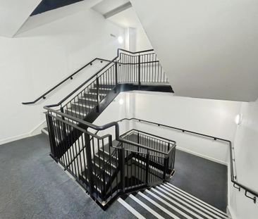 1 bedroom penthouse to rent - Photo 6