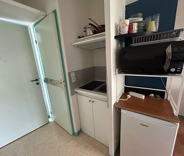 Studio meublé – proche Campus/CHU – 14.21 m² - Photo 2