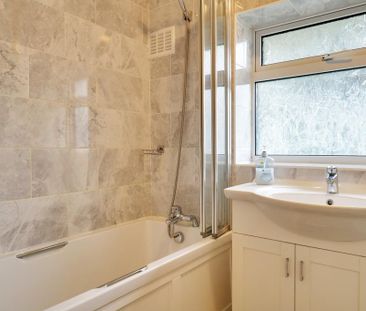 3 bedroom terraced house to rent - Photo 2