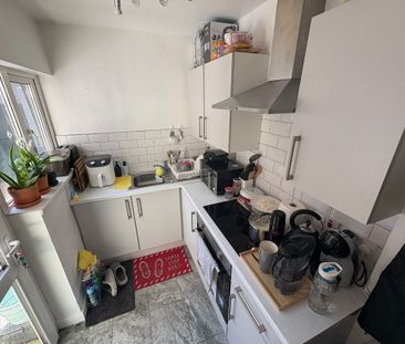 82 Frenchpark Street, Belfast BT12 6HZ - Photo 4