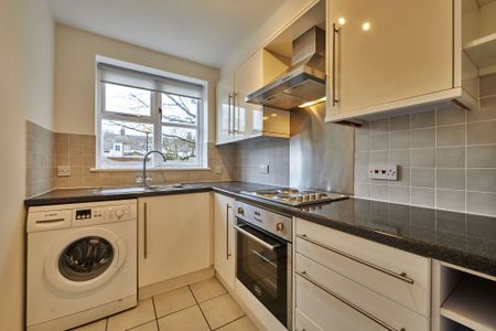 1 bedroom flat to rent, Available unfurnished from 07/04/2025 - Photo 2