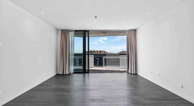 Alexandra Park - 2 Bedroom Spacious Apartment - Photo 1