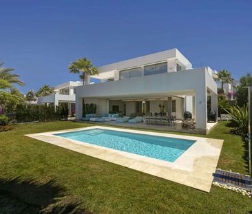 Alquiler de casa o chalet independiente en Calle Sequoia - Photo 6