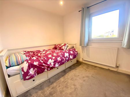 house to rent Head Lane, Great Cornard, Sudbury, Suffolk, CO10 - Photo 3