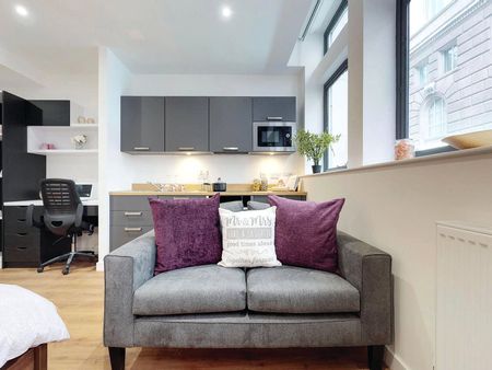 Apt 49, Gravity Residence - Photo 3