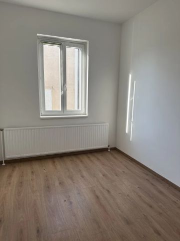 Sonnige Wohnung- Nähe Zentrum und dem Bahnhof- nur 16 min. mit der S-Bahn zur U6 - Photo 2