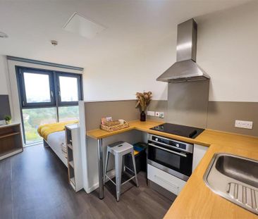 1 bedroom in a flat share to rent - Photo 6