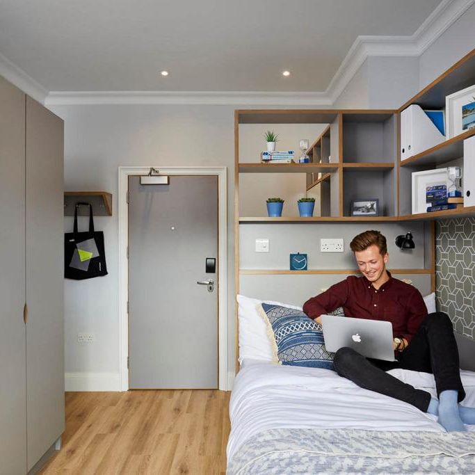 1 bedroom private hall to rent - Photo 1
