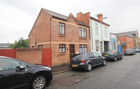 2 bedroom detached house to rent - Photo 3