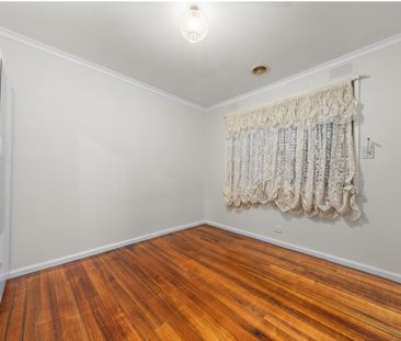 Original Family Home - Photo 4