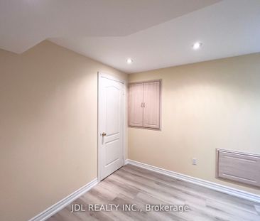 For Lease - 23 Toporowski Avenue, Richmond Hill, Ontario - Photo 5