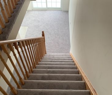 For Lease - 2613 Deputy Minister Path Avenue, Oshawa, Ontario - Photo 2