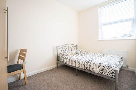 3 bedroom house share to rent - Photo 5