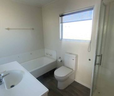 GREAT FAMILY HOME - Photo 1