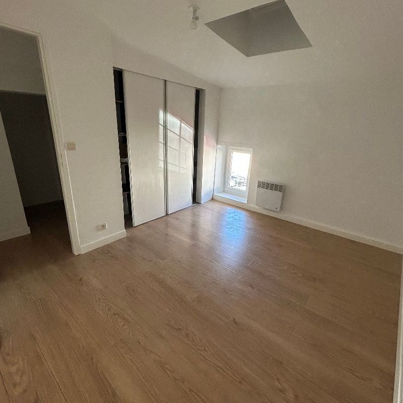Location Appartement 3 pièces 57m² PUGNAC 33710 - Photo 1
