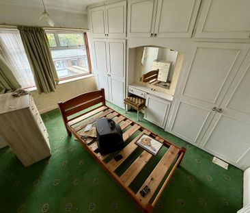 5 bedroom end of terrace house to rent - Photo 3