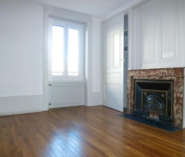 Location Appartement 4 pièces 92m² LYON 3ème - Photo 4
