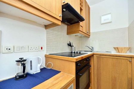 Studio to rent - Photo 3