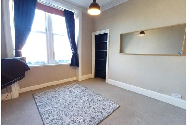 2 bed flat for rent in Leith Walk - Photo 1