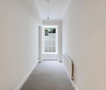 2 Bed Flat - Photo 5