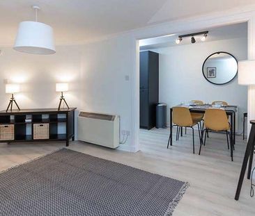 2 bedroom flat to rent - Photo 3