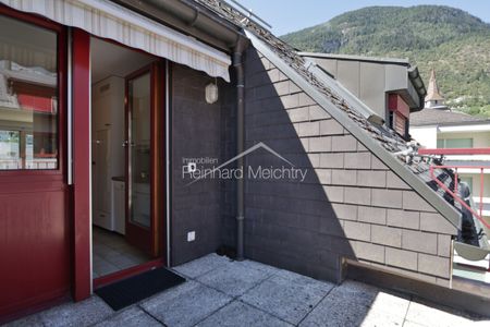 3.5 room attic apartment for rent in the center of Visp - Photo 3
