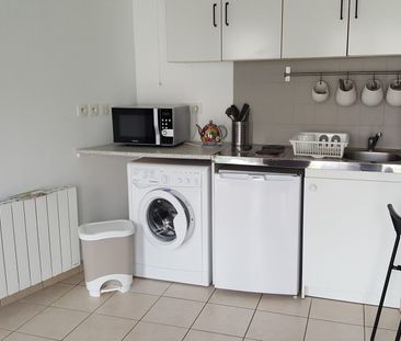 À LOUER – TOURS CENTRE (Dr Fournier) Studio meublé 32m² • Réf. TNG-... - Photo 3