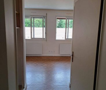 Location appartement 1 pièce 28.5 m² à Divonne-les-Bains (01220) - Photo 3