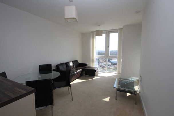 2 bed Flat for rent - Photo 1